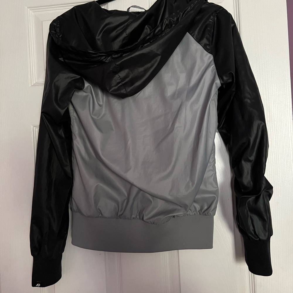 Nike jacket - Picture 5 of 5